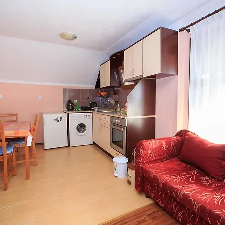 Apartament Tano